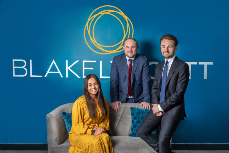 https://blakelyscott.co.uk/wp-content/uploads/2022/08/blakely-scott-team-400x267.jpg